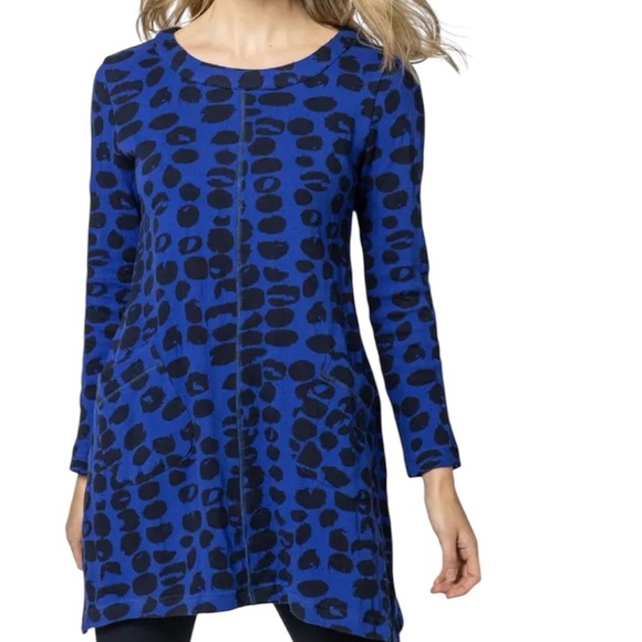 Komil Pebble Weave Tunic - Picture 1 of 12